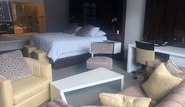 Stunning centrally located room