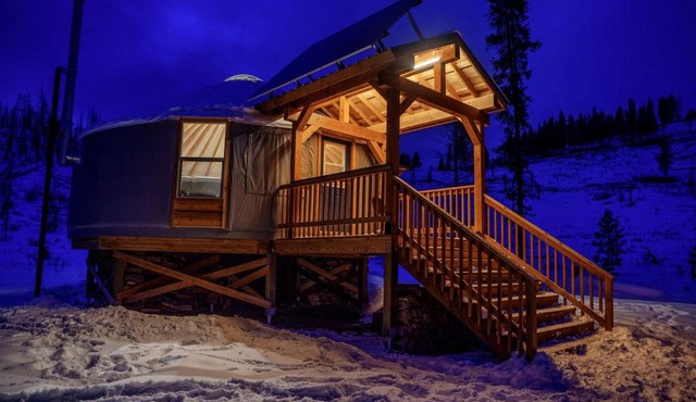Stunning Full Equipped Yurt with Sauna in Boise, Idaho in Lowman
