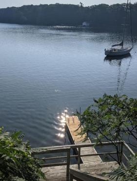 Stunning lakefront 4 season cottage in PEC