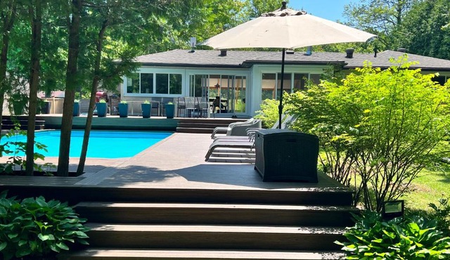 Stunning Modern Beach House with Swimming Pool and Spectacular Sunsets