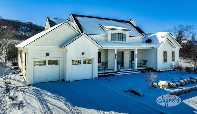 Stunning new 5 bedroom, 5 bath home on the Escarpment!