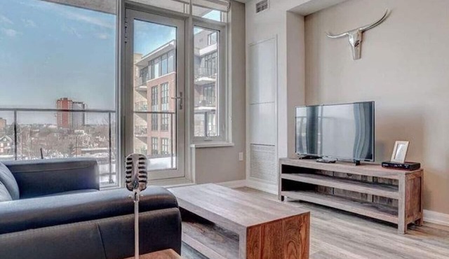 Stylish Studio Escape near Suya Palace with Terrace