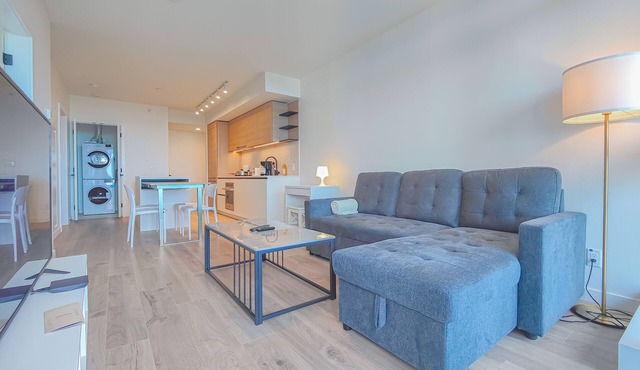 Stylish Surrey Downtown Condo Perfect for Couples