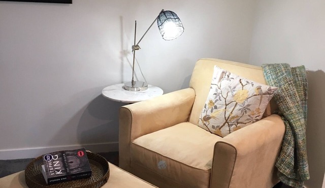 Suite in the country. 90 day minimum stay.
