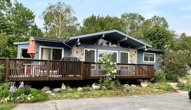 Summer weeks available, 90 mins from Toronto in beautiful Balm Beach