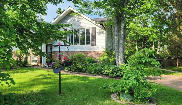 Sunnyside Cozy Home Stay in Summerside
