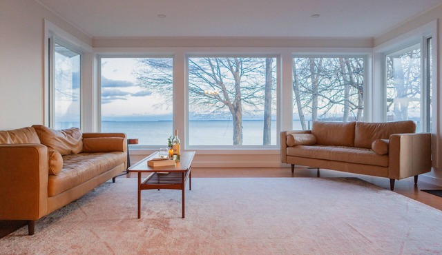 The Avalon on the Lake - Swim, Sip & Explore