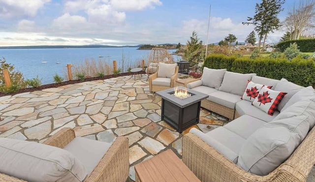 The Beach House Suite