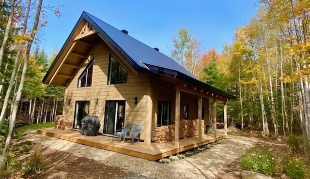The Birch House - Cottage with spa located 10 min from Le Massif de Charlevoix
