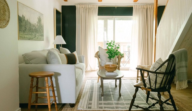 The Black Forest Wiley Loft Suite 3, downtown St. Davids