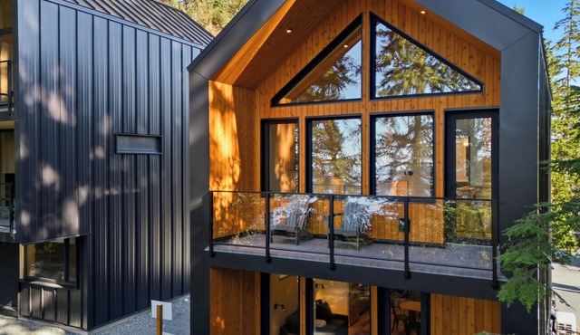 The Cabins - 1 Bedroom - Signature Ocean Front