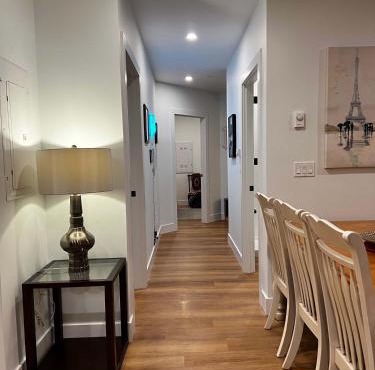 The Gallery, A Vibrant Downtown Art-Inspired Retreat for Groups, Unit 201