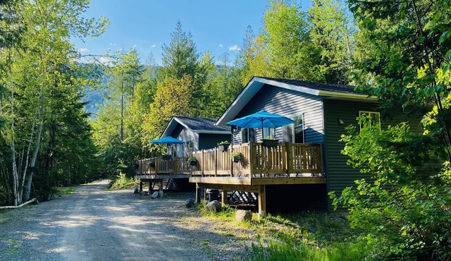 The Hideout | Cabins at Crowfoot Mtn - Mountain views with Hot tub