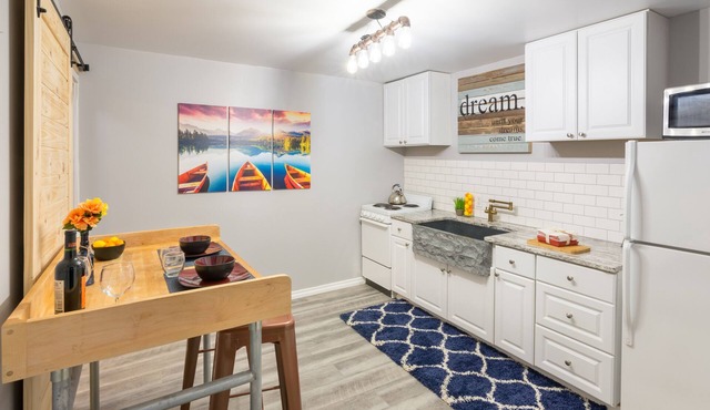 The Immaculate Guest Cottage In Downtown Coeur D'Alene in Coeur d'Alene