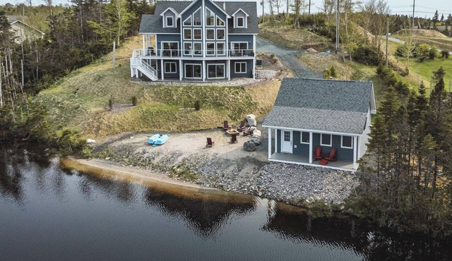The Lakehouse on Sunset