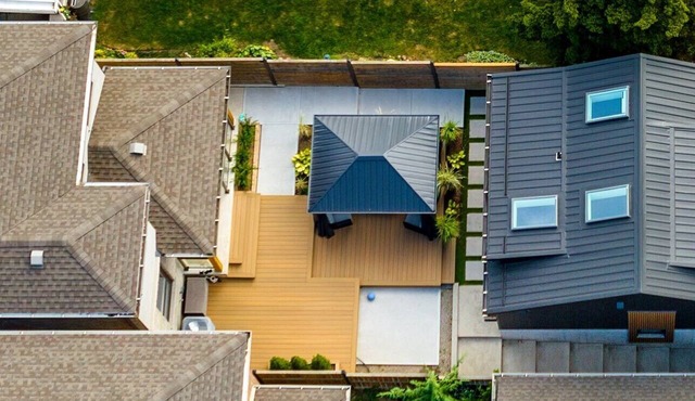 The Modern Coach House
