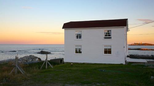 The Old Salt Box Co. - Aunt Christi's