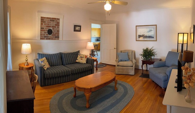 The Porthole - Seaside Suite on Popham Beach! in Phippsburg