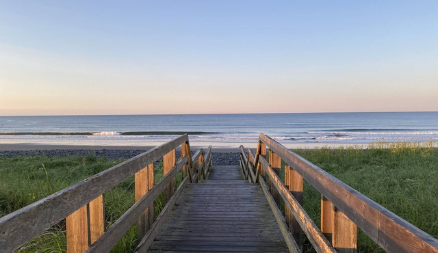★The Skyscape House★ beautiful & bright getaway in East Lawrencetown
