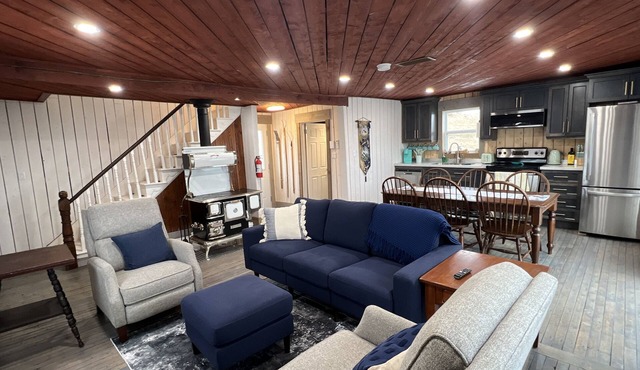 The Tickle Inn Saltbox by the Sea