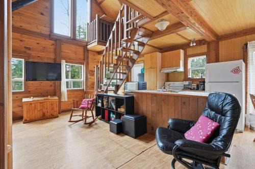 The Tiny Cozy Retreat