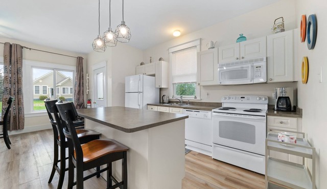 The Warbler - 12 Meadowview