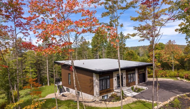 The Zenith |Hot Tub | Lake |Pool Table