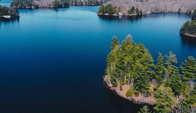 This cottage is a 3 bedroom(s), 1 bathrooms, located in Parry Sound, , ON.