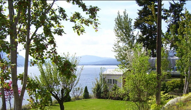 This property is huge 7 private bedrooms sleeps 16