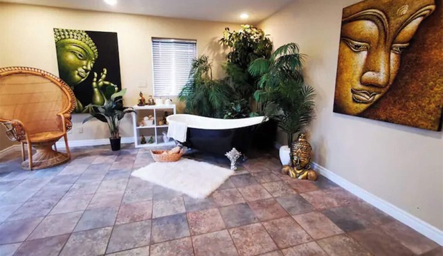 Three Bedroom Three Bath Penthouse with Sauna & Exercise/Office Space