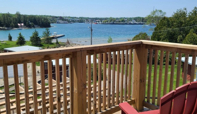 Tobermory Inn & Suites