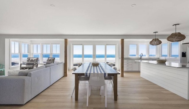 Tranquil Beachfront Oasis - Milestretch in Biddeford