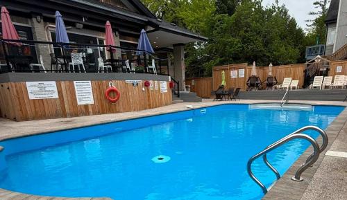 Tranquility Oasis Ski-In Out Hot Tub Shuttle