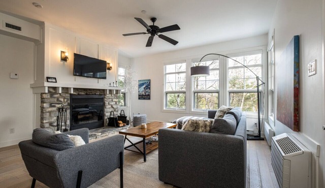 Tremblant Prestige - Les Eaux 233-2