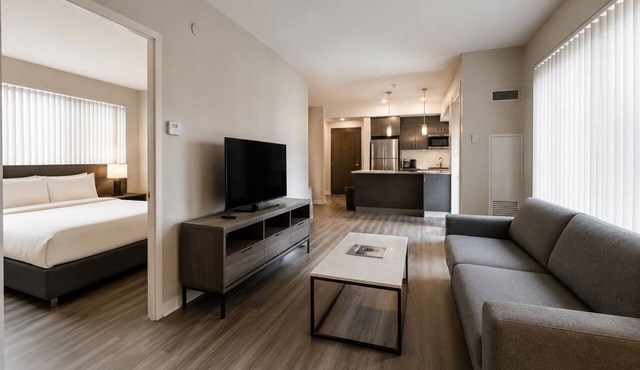 Trendy Studio Toronto Stay Near Events & Waterfront