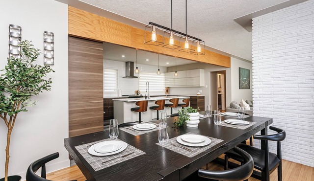 Twin bed Dreams W/AC - Near Rogers Place/RAH/NAIT