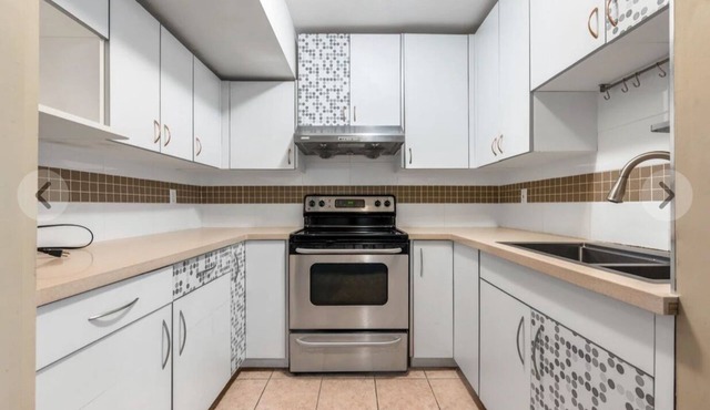 Two bedrooms, one living room, one kitchen and one bathroom independent access