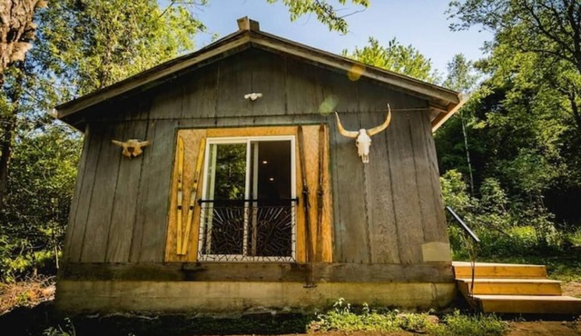 Unique Private Lodge one hour from Toronto.