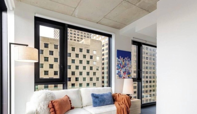 Urban Oasis Balcony Stay | Free Parking & Pool