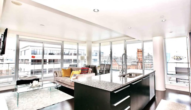 VICTORIA'S BEST LOCATION 2 BEDROOM LUXE CONDO