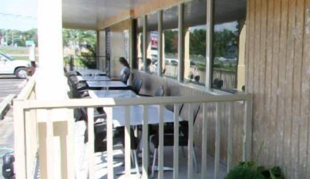 Wainfleet Motel & Restaurant