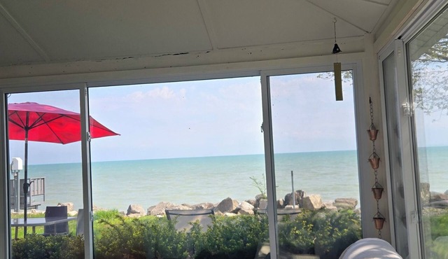 Walden on Erie l 3 Bedrooms l Lakefront l Dog Friendly