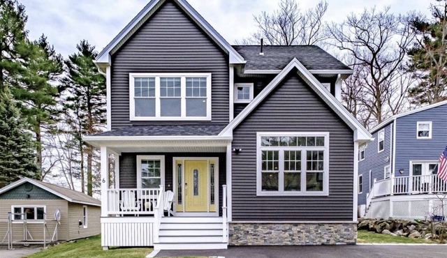 WARD'S COVE. 3-bedroom 2.5 bath
