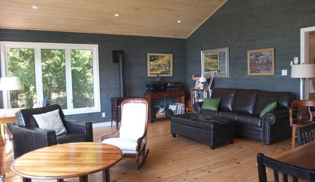 Waterfront Cottage, Hope Bay on Georgian Bay