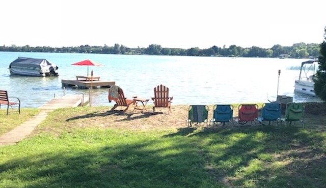 Waterfront Cottage Oasis! 1 Hours From Toronto!