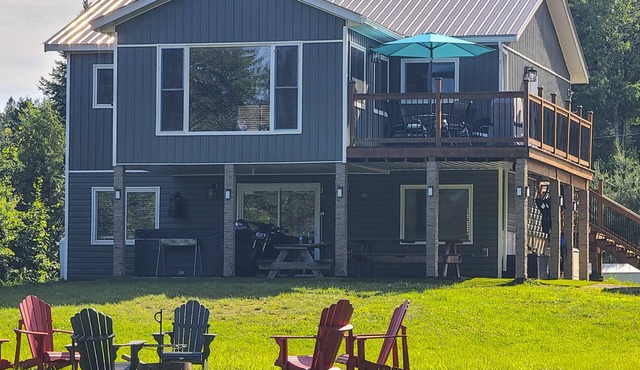 Waterfront House, Privacy, Outside Hot Tub&Barrel Sauna, WiFi, Fishing, Kayaking