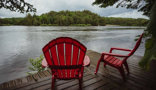 Waterfront lux loft 2 bedroom perfect for couples