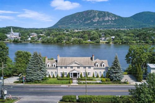 Waterfront Mansion with Mont-Saint-Hilaire Views, Near Montreal