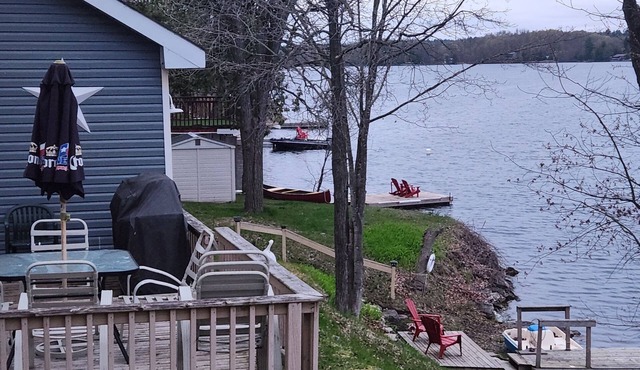 Waterfront Paradise on the Lake