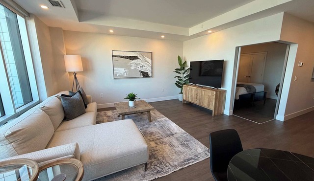Waterfront penthouse 1 Bedroom with 6 appliances